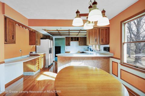 4085 Driftwood Dr, Dewitt, MI 48820 photo 13
