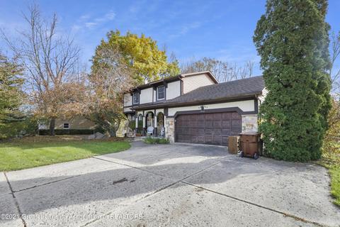 4085 Driftwood Dr, Dewitt, MI 48820 photo 3