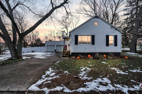 560 E Jolly Rd, Lansing, MI 48910 photo 1