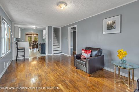 560 E Jolly Rd, Lansing, MI 48910 photo 10
