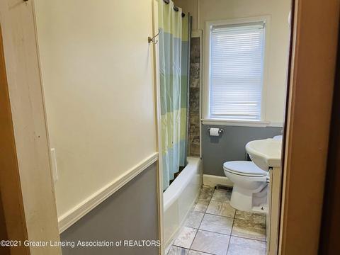 140 Pine St, Dimondale, MI 48821 photo 8