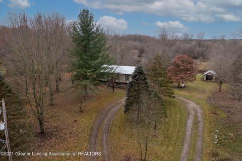 861 Wolverine Rd, Mason, MI 48854 photo 3