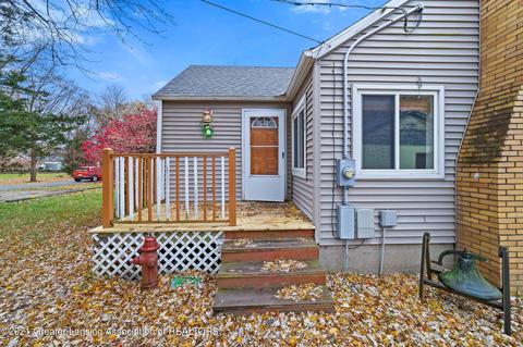 16404 Griswold Rd, Lansing, MI 48906 photo 4