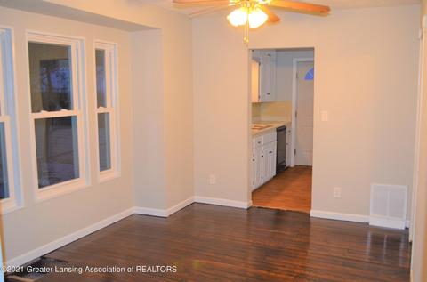809 June St, Lansing, MI 48906 photo 11