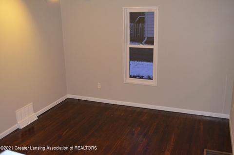 809 June St, Lansing, MI 48906 photo 9