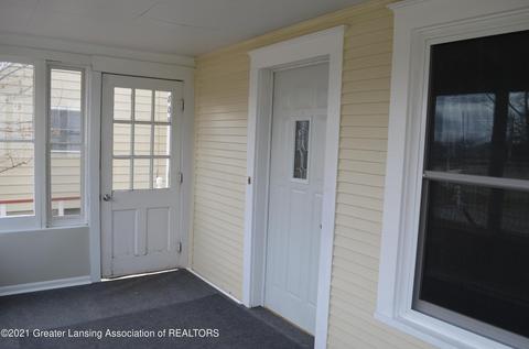 809 June St, Lansing, MI 48906 photo 3