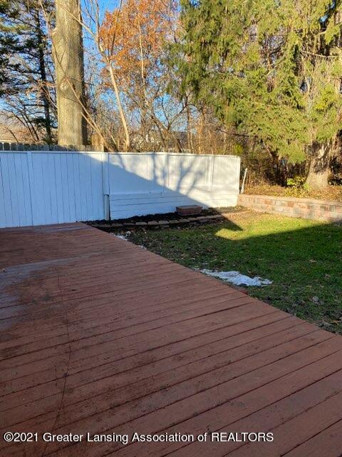 809 June St, Lansing, MI 48906 photo 35