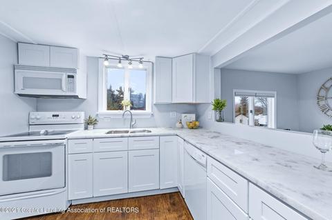 8744 E Saginaw Old M78, Haslett, MI 48840 photo 11
