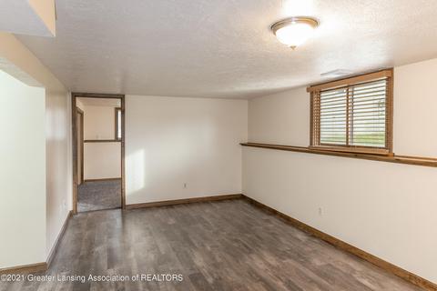 204 E Chimney Hill Dr, Dewitt, MI 48820 photo 16