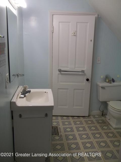 226 S Main St, Perry, MI 48872 photo 33
