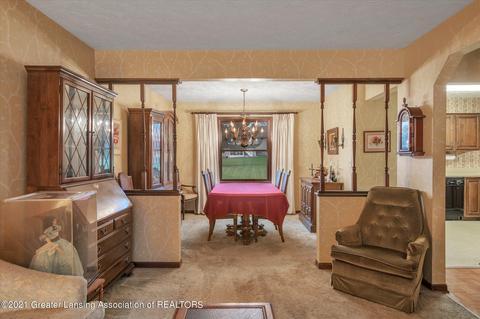2205 Piney Point Dr, Lansing, MI 48917 photo 5