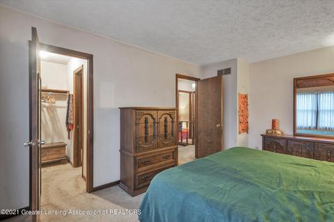 2205 Piney Point Dr, Lansing, MI 48917 photo 26