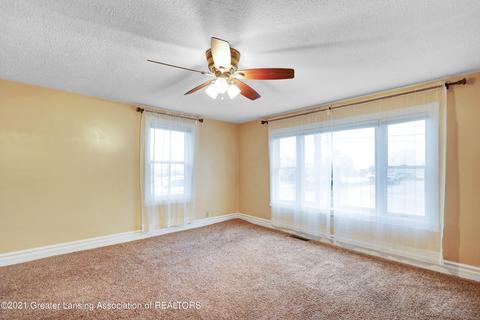 10690 E 2nd St, Fowler, MI 48835 photo 3