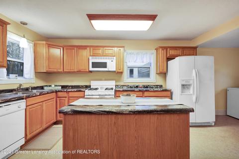10690 E 2nd St, Fowler, MI 48835 photo 8