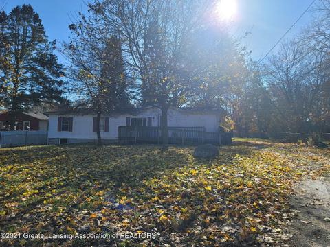 126 E Howe Ave, Lansing, MI 48906 photo 1