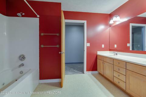 2367 Mount Hope Rd, Okemos, MI 48864 photo 9