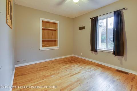 2367 Mount Hope Rd, Okemos, MI 48864 photo 8
