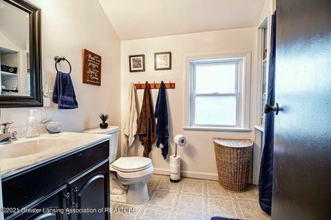 302 E Clark St, Saint Johns, MI 48879 photo 14