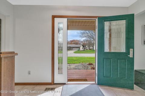 1841 Persimmon Path, Holt, MI 48842 photo 2