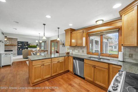 1841 Persimmon Path, Holt, MI 48842 photo 9
