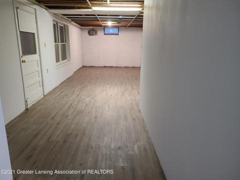 548 Cosmopolitan, Marshall, MI 49068 photo 21