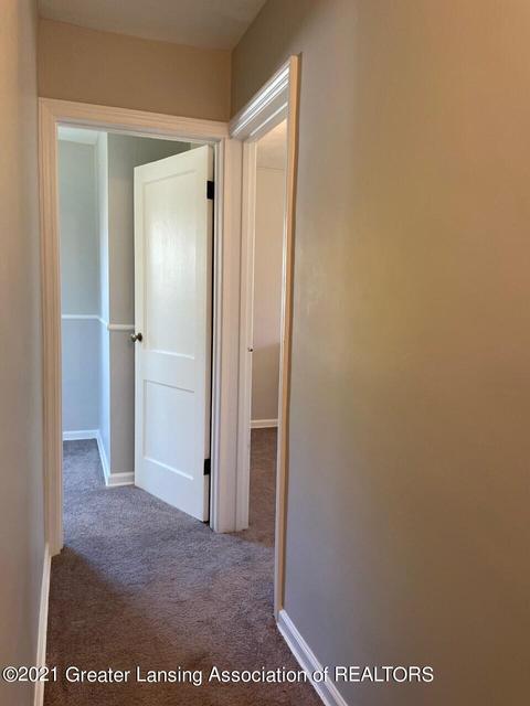 1007 Maycroft Rd, Lansing, MI 48917 photo 30