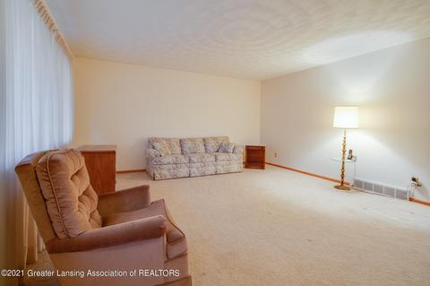 1114 Schavey Rd, Dewitt, MI 48820 photo 3