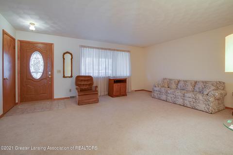1114 Schavey Rd, Dewitt, MI 48820 photo 2