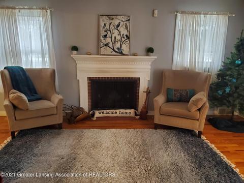 619 Everett Dr, Lansing, MI 48915 photo 14