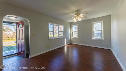 300 E Potter Ave, Lansing, MI 48910 photo 3
