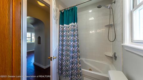 300 E Potter Ave, Lansing, MI 48910 photo 5