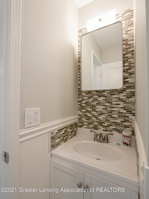 522 W Cesar E Chavez Ave, Lansing, MI 48906 photo 44