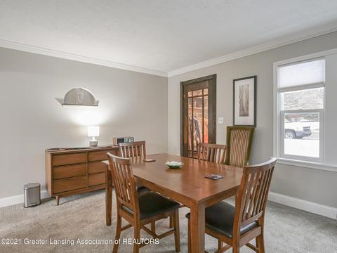 442 E Washington St, Dimondale, MI 48821 photo 2