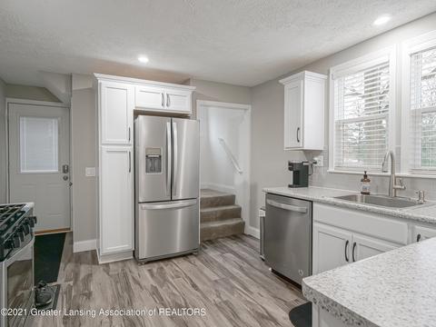 442 E Washington St, Dimondale, MI 48821 photo 9
