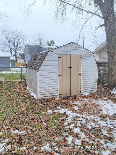 1008 E North St, Lansing, MI 48906 photo 25