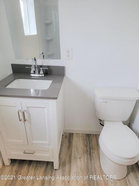 1008 E North St, Lansing, MI 48906 photo 16