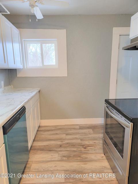 1008 E North St, Lansing, MI 48906 photo 5