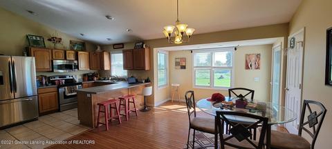 10235 W Howe Rd, Eagle, MI 48822 photo 11