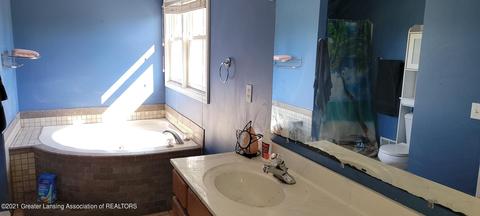 10235 W Howe Rd, Eagle, MI 48822 photo 15