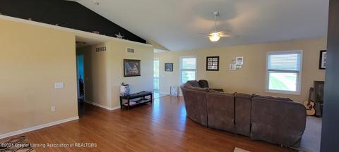 10235 W Howe Rd, Eagle, MI 48822 photo 6