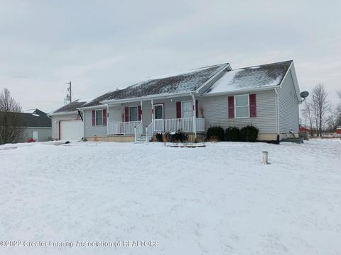 10235 W Howe Rd, Eagle, MI 48822 photo 1