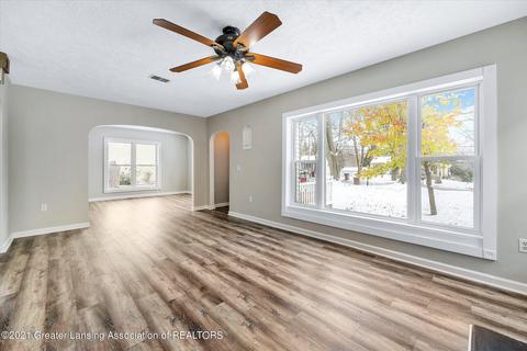 409 N Bridge St, Dewitt, MI 48820 photo 9