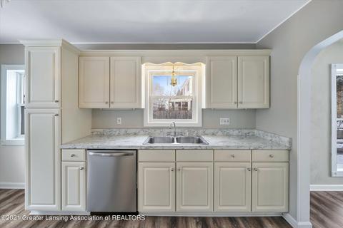 409 N Bridge St, Dewitt, MI 48820 photo 16