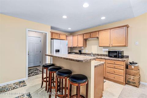 902 Randy Ln, Saint Johns, MI 48879 photo 5