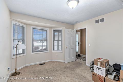 902 Randy Ln, Saint Johns, MI 48879 photo 13