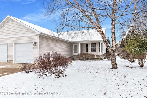 902 Randy Ln, Saint Johns, MI 48879 photo 1