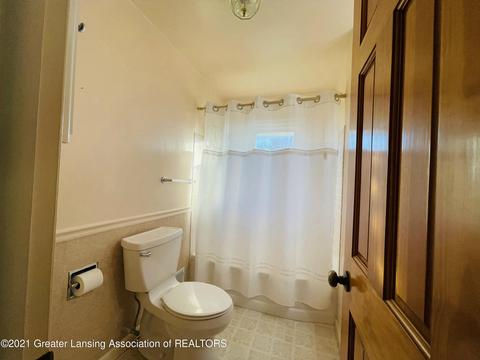 4420 Devonshire Ave, Lansing, MI 48910 photo 6