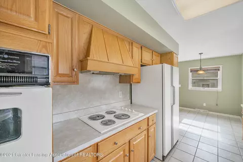 417 Rosadell Ave, Lansing, MI 48910 photo 9