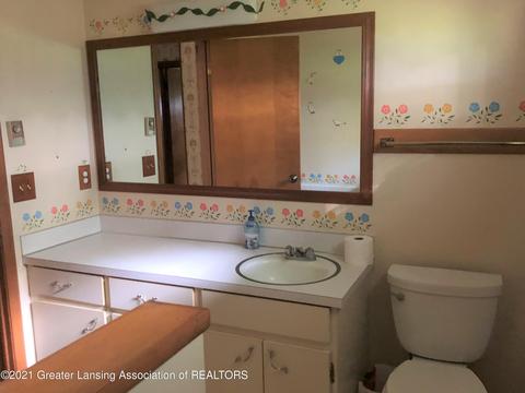 3008 E Clark Road Rd, Bath, MI 48808 photo 7