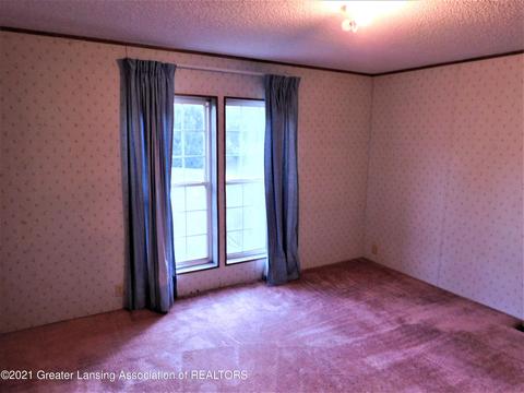 13998 Center Rd, Bath, MI 48808 photo 13